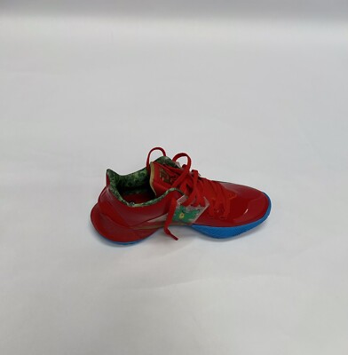 kyrie irving sneakers size 8 new