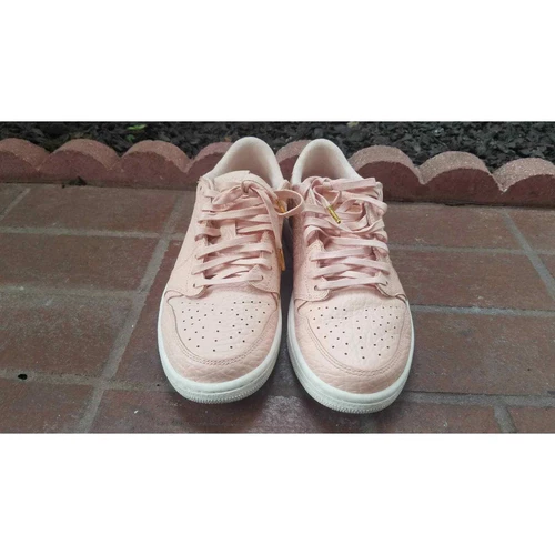 Mens Nike air jordan I low sneakers pink rare trophy room