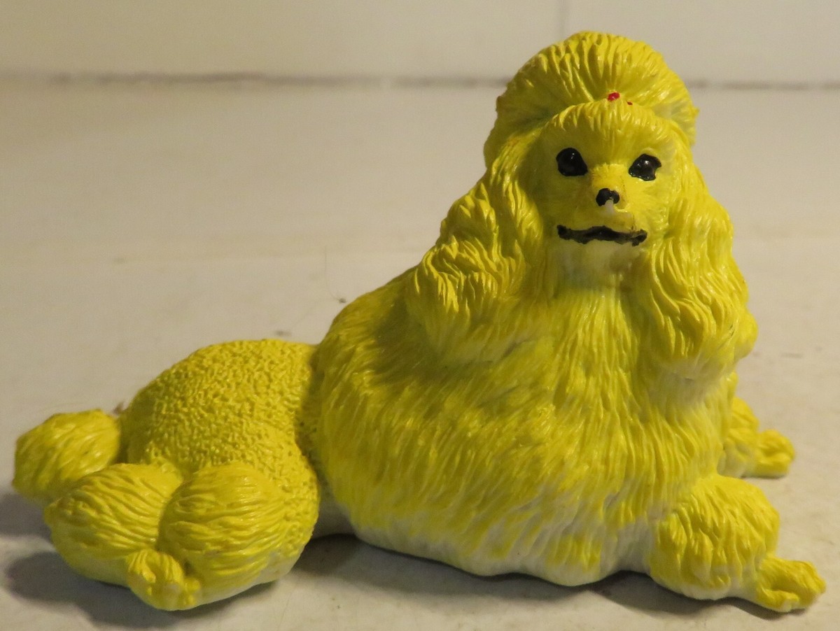 Vintage 1997 Hard Rubber Yellow Poodle Dog Puppy 4