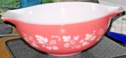 PYREX PINK GOOSEBERRY CINDERELLA PATTERN VINTAGE 4 QUART NESTING MIXING BOWL 444