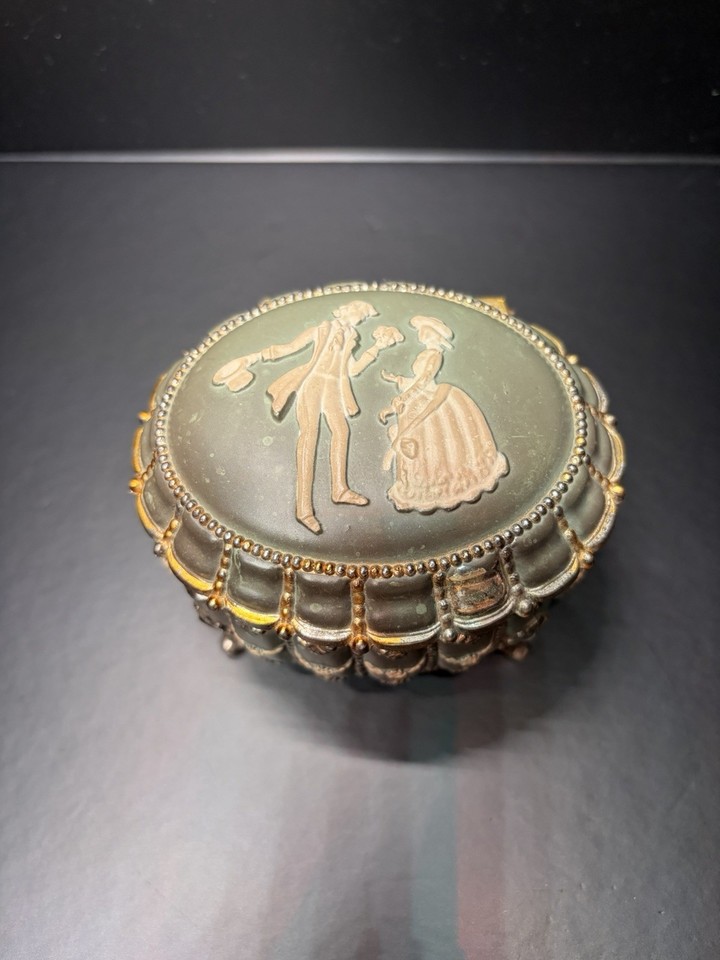Vintage Japan Musical Jewelry Box “Music Box Dancer” Courting Couple Sankyo