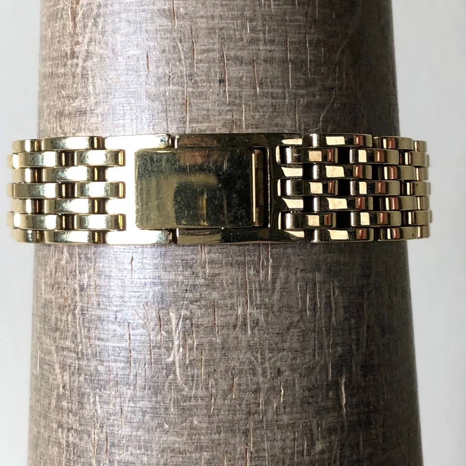 Relógio Citizen Elegance feminino moda quartzo retangular tom dourado 13 mm 5 1/4" - Imagem 4 de 4