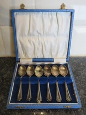6 Vintage EPNS Antique Spoon Set and Box