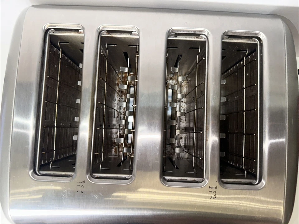 KitchenAid KMT4115CU 4-slice Toaster Works Great - Read Description - Image 2 of 4
