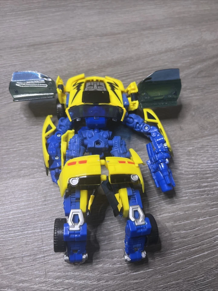 Transformers Hunt For The Deceptions RTS Crash Landing Attack Bumblebee - Image 2 of 2