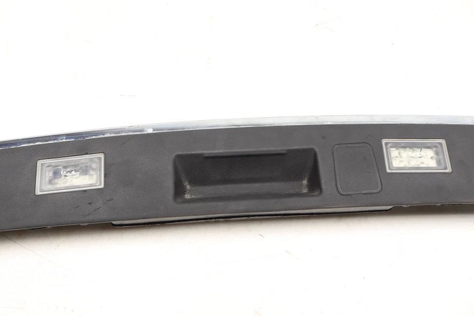 BMW 740LI 2011-2015 - Conjunto de luz/mango de escotilla de maletero Foto 4 de 4