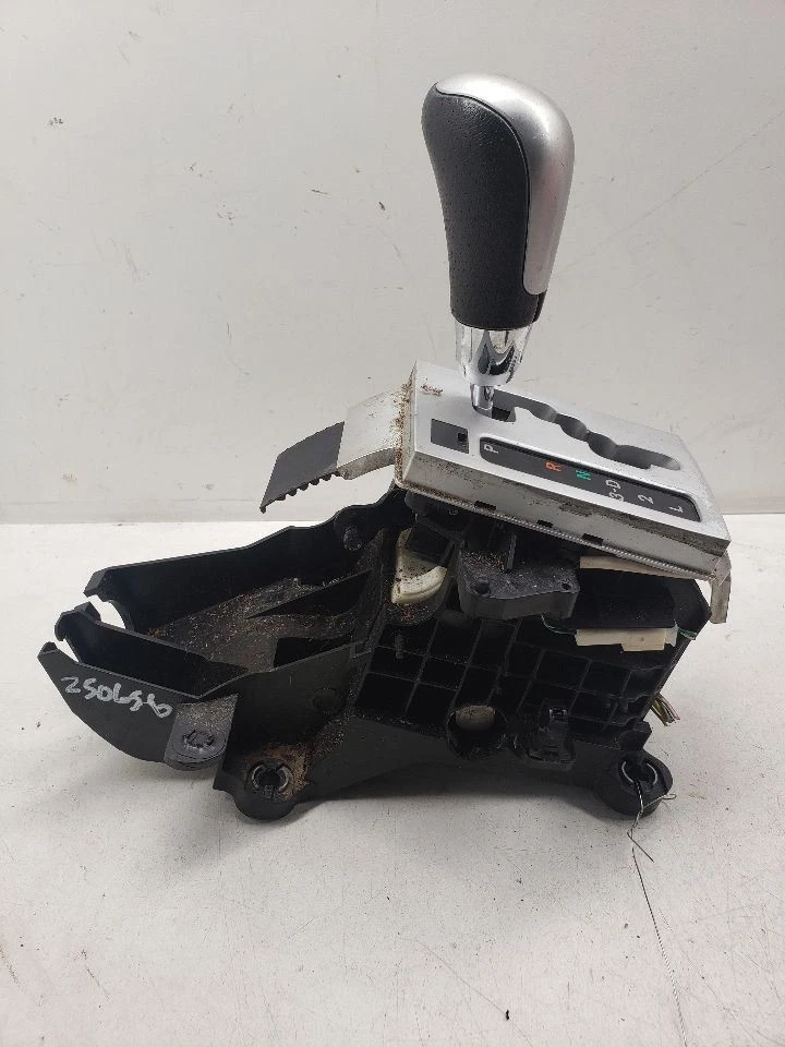 TC SCION  2008 Transmission Shift 1418726 - Image 2 of 4