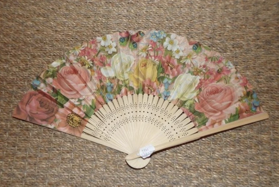 Eventail papier fleuri rose et bois Royal garden - Photo 1/1