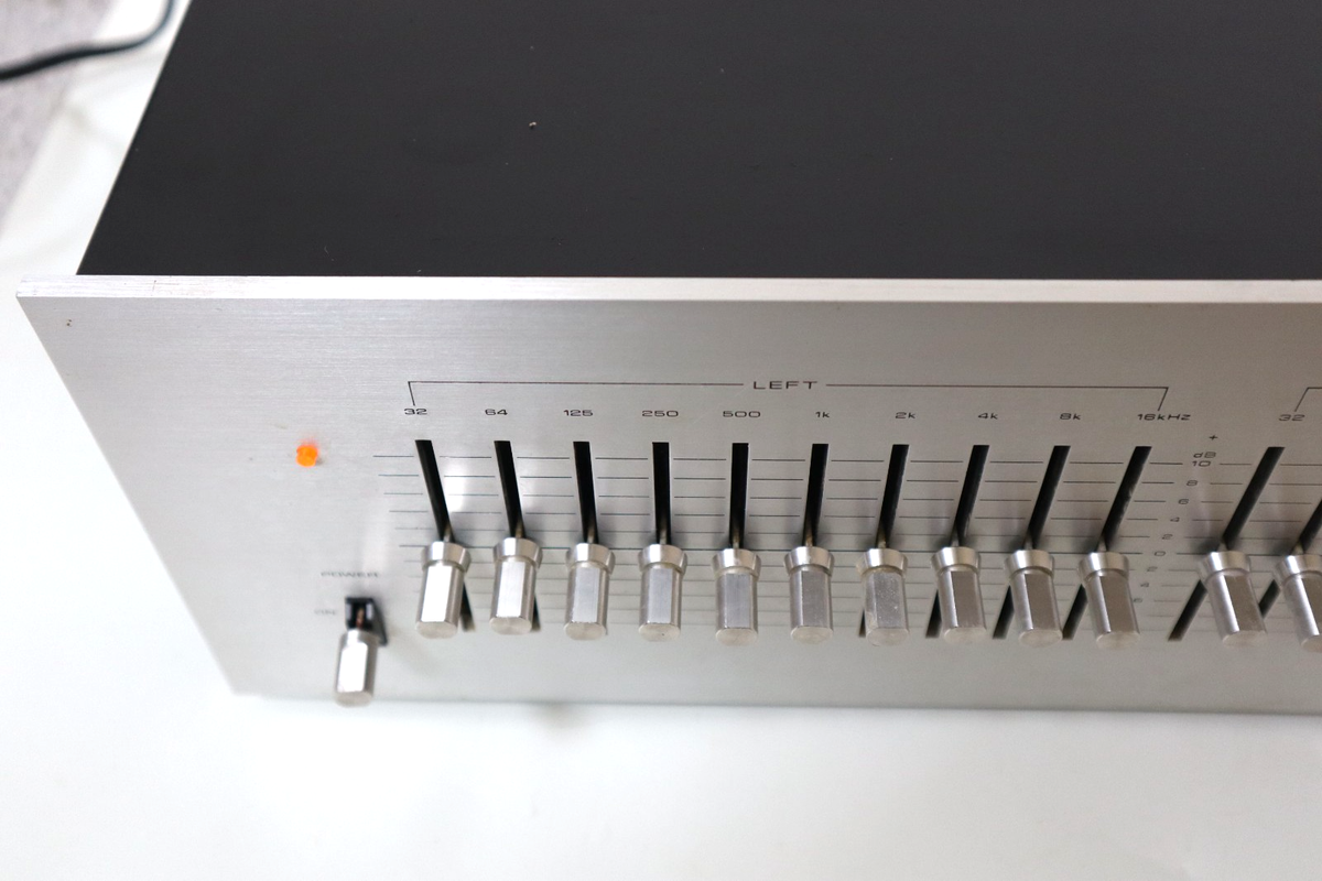 Égaliseur Graphique Pioneer SG-9500 - 12 Bandes - Analogique - Révisé - Argent