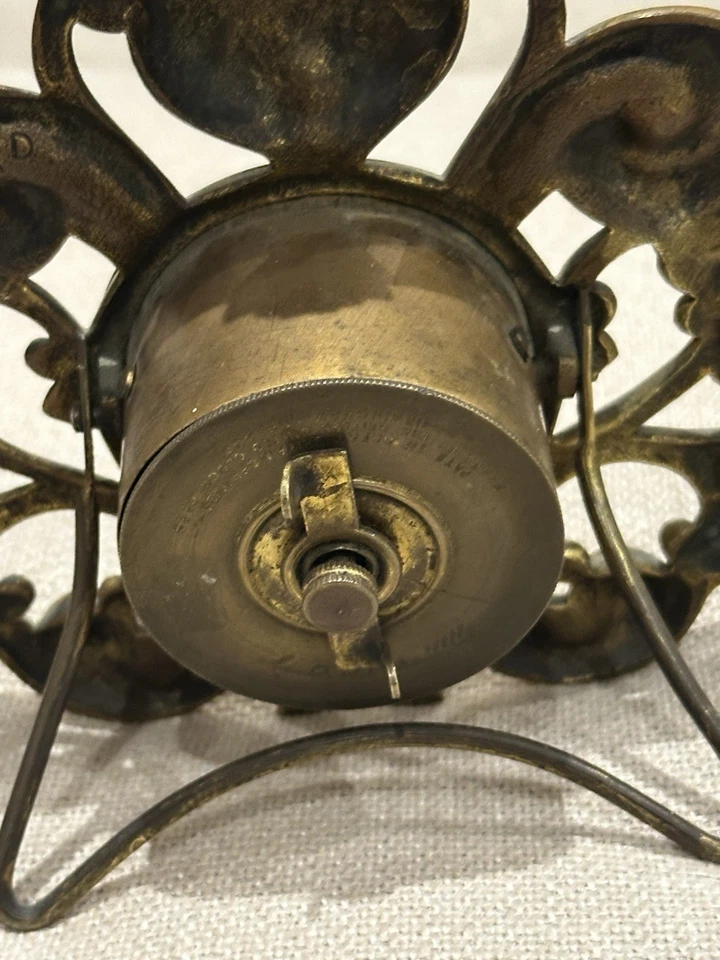 Antique British United Clock Co. Gilt Metal Mantel / Desk Clock — 第 4/4 张图片