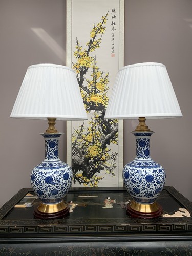 Oriental Chinese Ceramic Table Lamp bell shape Design & Shade 64cm Jar Single
