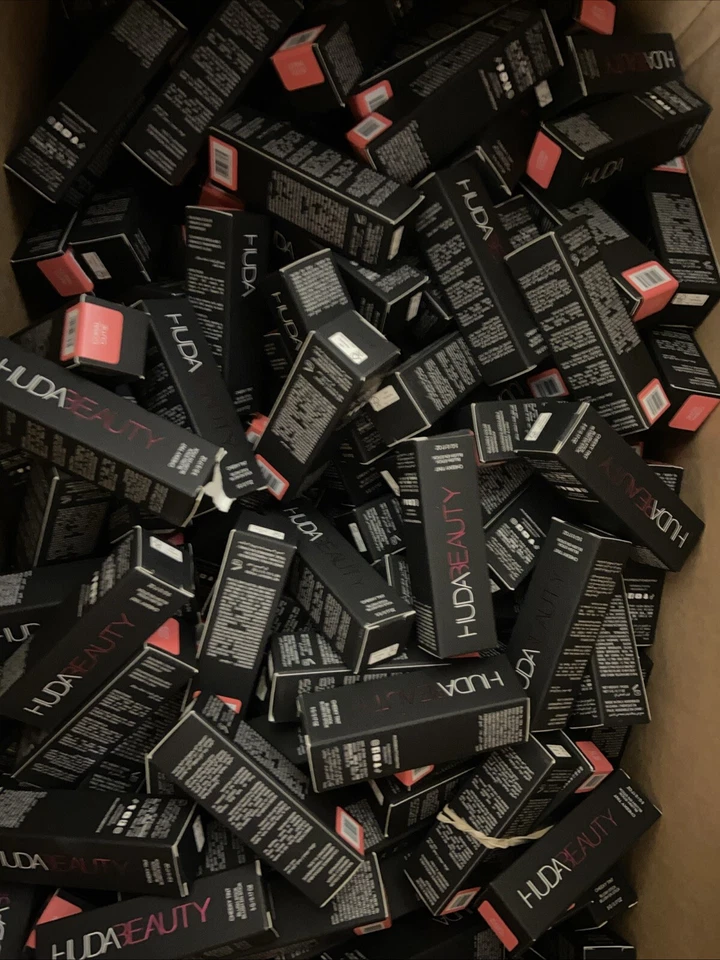 (3)Huda Beauty Cheeky Tint Blush Stick CORAL CUTIE 5g NEW!! - Image 4 of 4