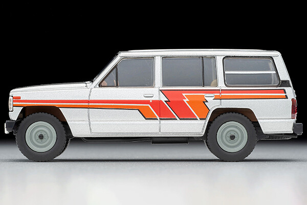 【新品】TOMICALIMITEDVINTAGENEO ニッサンフェアレディ Tomica Limited Vintage NEO LV-N109d NISSAN SAFARI EXTRA VAN