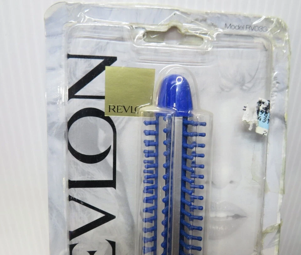 Revlon Styling Brush 3/4" Barrel Soft Waves Platinum Touch Model RV033C - Image 2 of 4