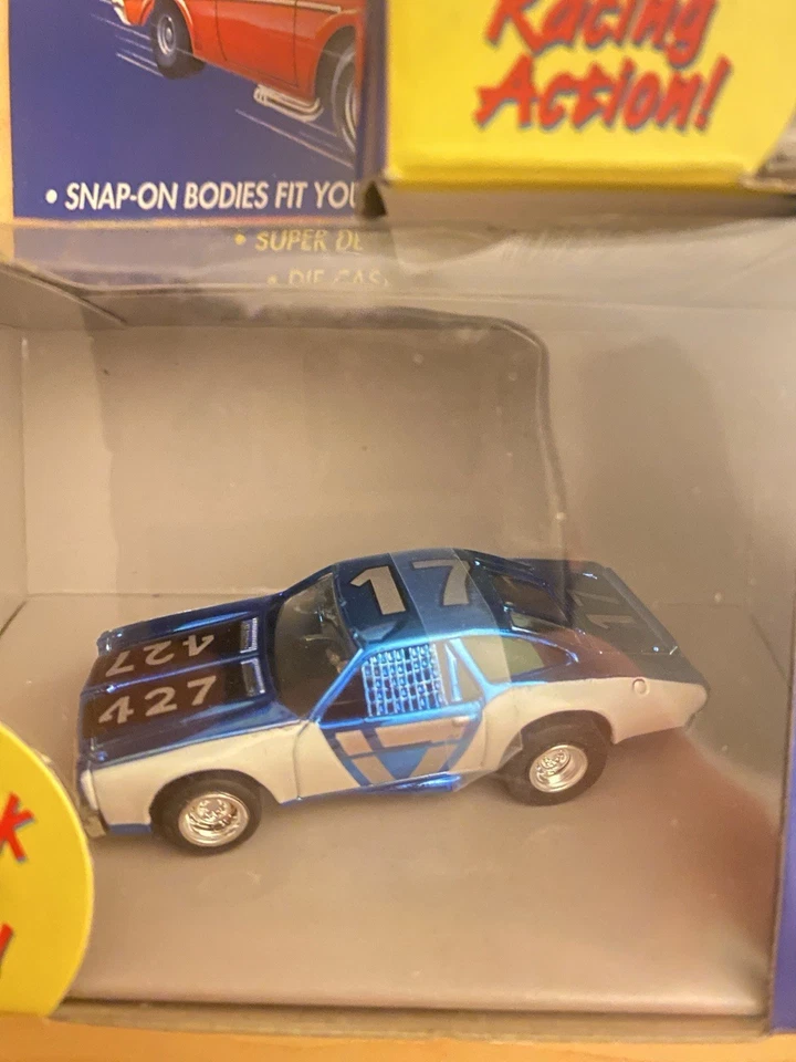 Lote de 3x Johnny Lightning Thunderjets Chevelle, VW Bug y AMC Javelin Pull-Back Foto 4 de 4