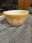 Vintage PYREX Butterfly Gold II #401 1.5 Pint Mixing Bowl C1979