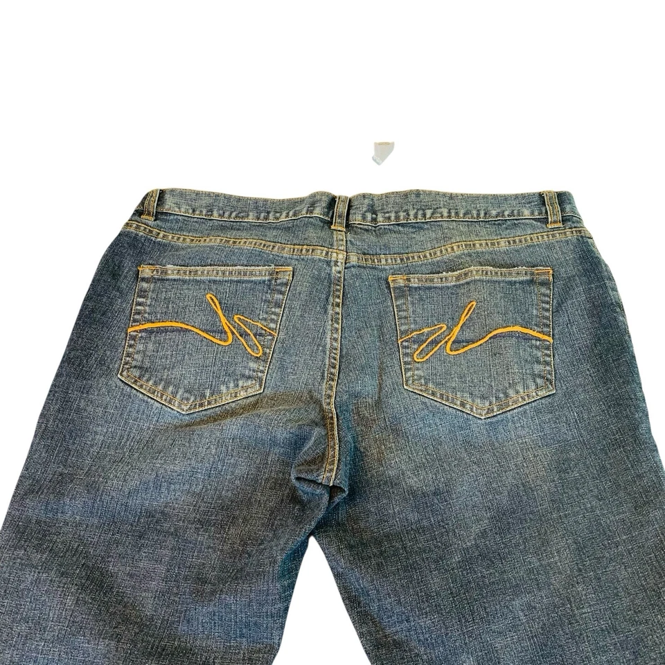 Vintage Daisy Fuentes Jeans Womens 14 Dark Wash Boot Cut Jeans Y2K 90s - Image 4 of 4