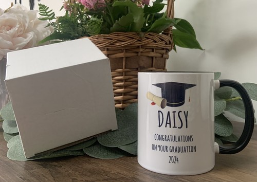 Personalised Graduation Mug | Graduate Gift | Congratulations Mug - Picture 3 of 4