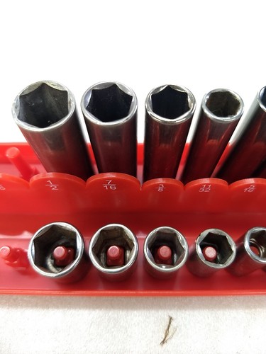 Craftsman USA 18pc. 1/4dr. SAE 6pt. Shallow & Deep Socket Set 3/16"-1/2" - Picture 2 of 9