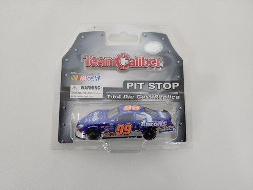 Team Caliber #99 Michael Waltrip Aaron's Dream Machine 2006 1/64 NASCAR Diecast - 第 1/2 張圖片