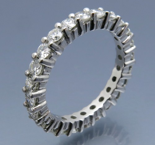 DISEÑO MADURO - ANILLO DE MEMORIA FINA - ORO BLANCO RODINIZADO 585 - Imagen 7 de 8