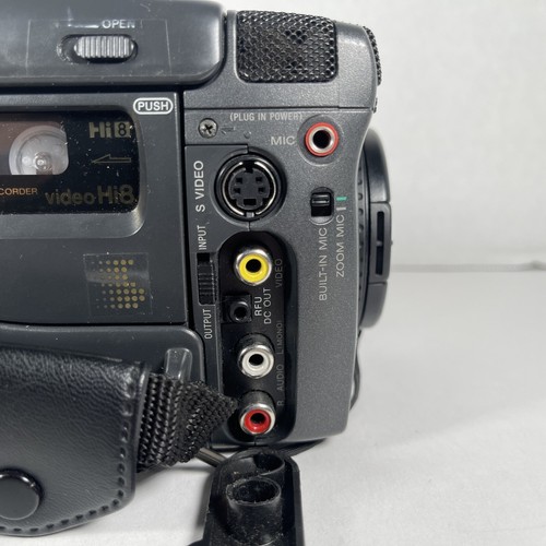 Vintage Sony Handycam Video Hi8 CCD-TR101 FOR PARTS Not Recording No Battery - Picture 8 of 11