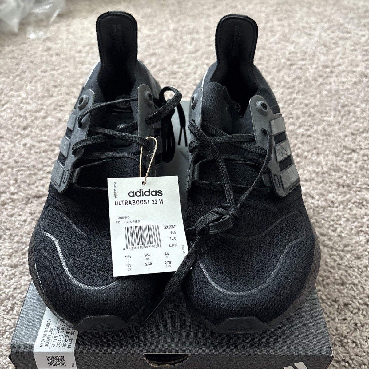 Adidas UltraBoost 22 Women display picture 1