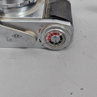 Ricoh 519 Rangefinder Camera & 1:1.9 F=4.5 Lens W/ & Ricoh Meter
