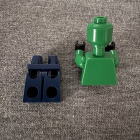 LEGO Batman Killer Croc 2006 - from set 7780 (Near Mint Condition)