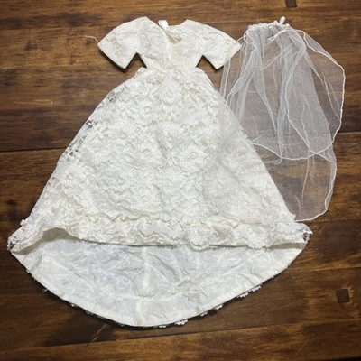 Vintage Modepuppe Brautkleid Sindy Barbie Handarbeit(?) 80er Jahre