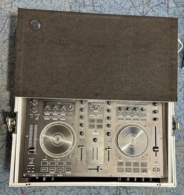 DJ DENON MC4000 incl CASE
