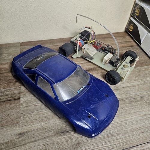 Vintage 1/10 RC Car for Parts Or Repair - Measurements: 18in Long By 8in Wide - Picture 3 of 23