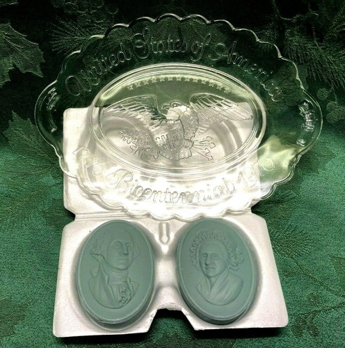 AVON Bicentennial Glass Plate and Soap Set Martha George Washington Bald Eagle - 第 1/8 張圖片