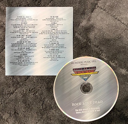 Audio CD - FRONTIERS MUSIC Rock Aint Dead - Dark Element Ferrymen Kryptonite NEW - Imagen 2 de 4