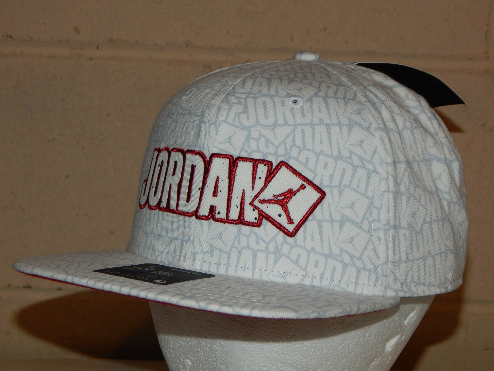 white jordan snapback