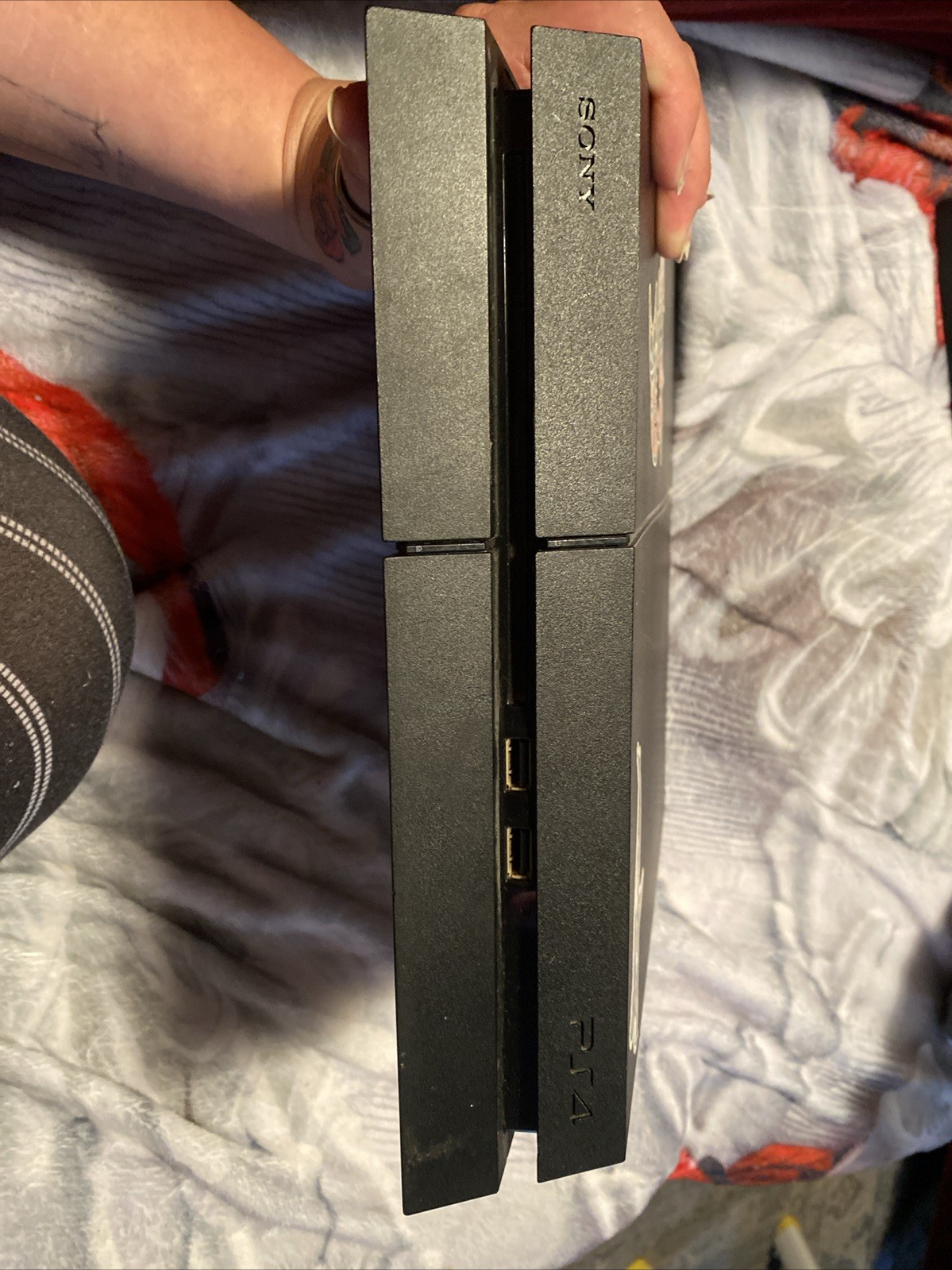 PS4 Slim & PS4. 2 Controllers ( 1 Wireless),2 HDMI CORDS, 2 Power Cords, 3 Games