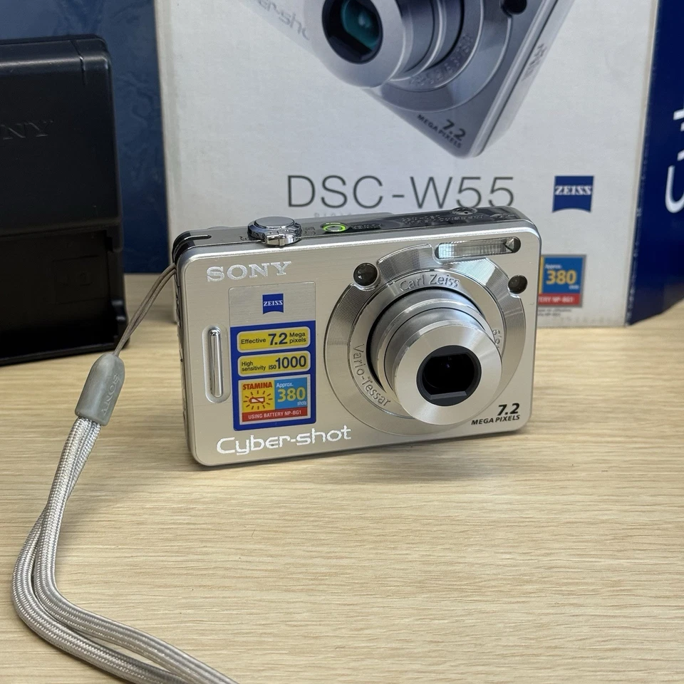 Sony Digital Camera Cybershot DSC-W55 7.2MP Silver Argento Scatola Caricatore - Immagine 3 di 4