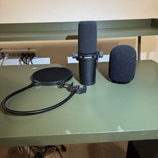Shure SM7B Cardioid Dynamic Vocal Microphone