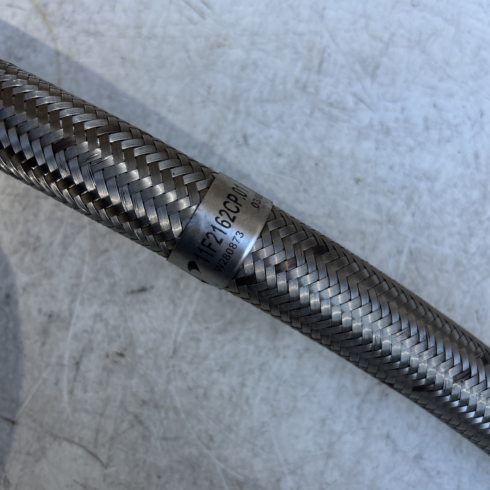 Mclaren 600LT, Oil Line, Used, P/N 11f2162CP