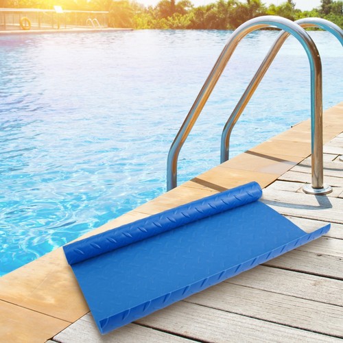Comfortable And Secure Protective Pool Ladder Pad Wavy Lines Package Content - Picture 6 of 27