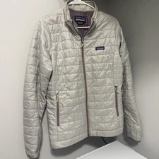 Patagonia Nano Puff Jacket Women’s Large Light Gray with Stains Read Description