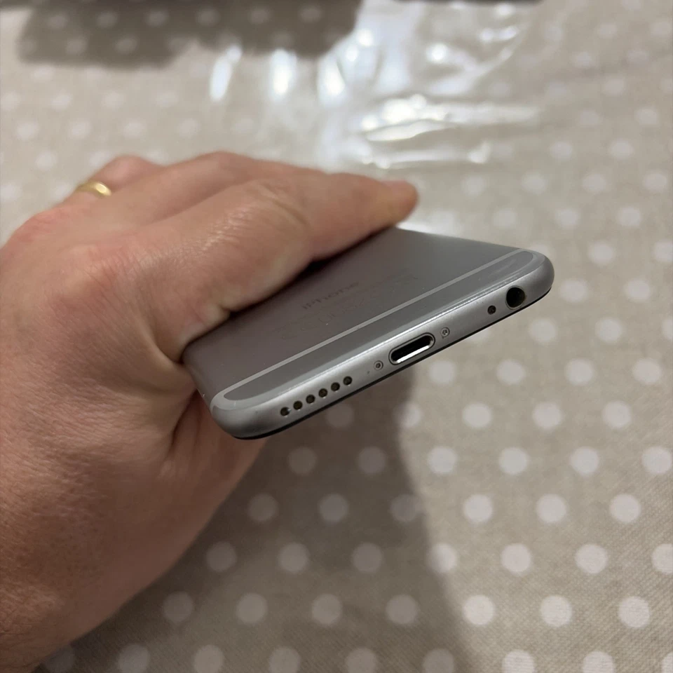 Apple iPhone 6 A1586 16gb Grigio Siderale Space Gray 4238 - Immagine 3 di 4