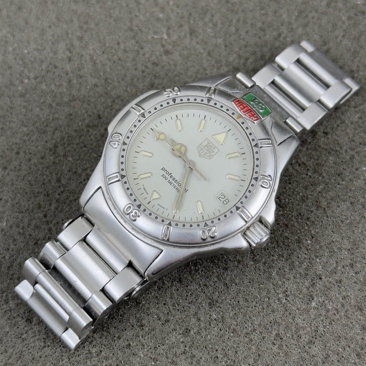 タグホイヤー プロフェッショナル　WF1210-KO 楽天市場】【TAG HEUER】タグホイヤー プロフェッショナル200