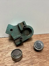 BAND SAW BLADE GUIDE CASTING POWERMATIC