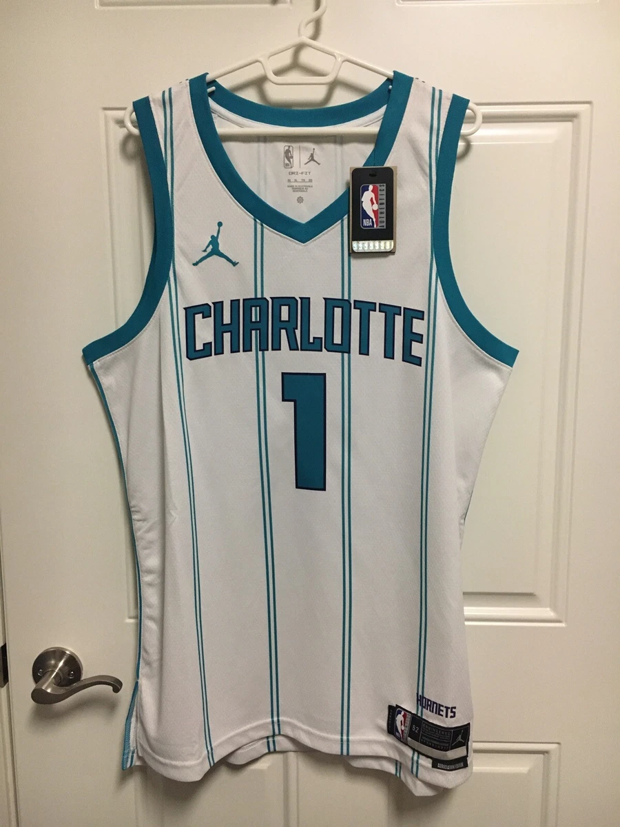 Nike Men's Charlotte Hornets LaMelo Ball #1 Teal Dri-Fit Swingman Jersey, XL, Blue