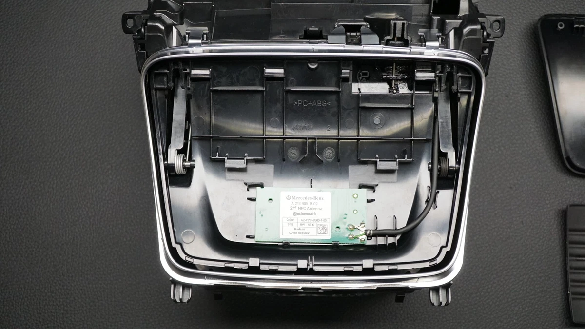 GENUINE MERCEDES BENZ E W213 W238 C238 CLS C257 NFC WIRELESS 