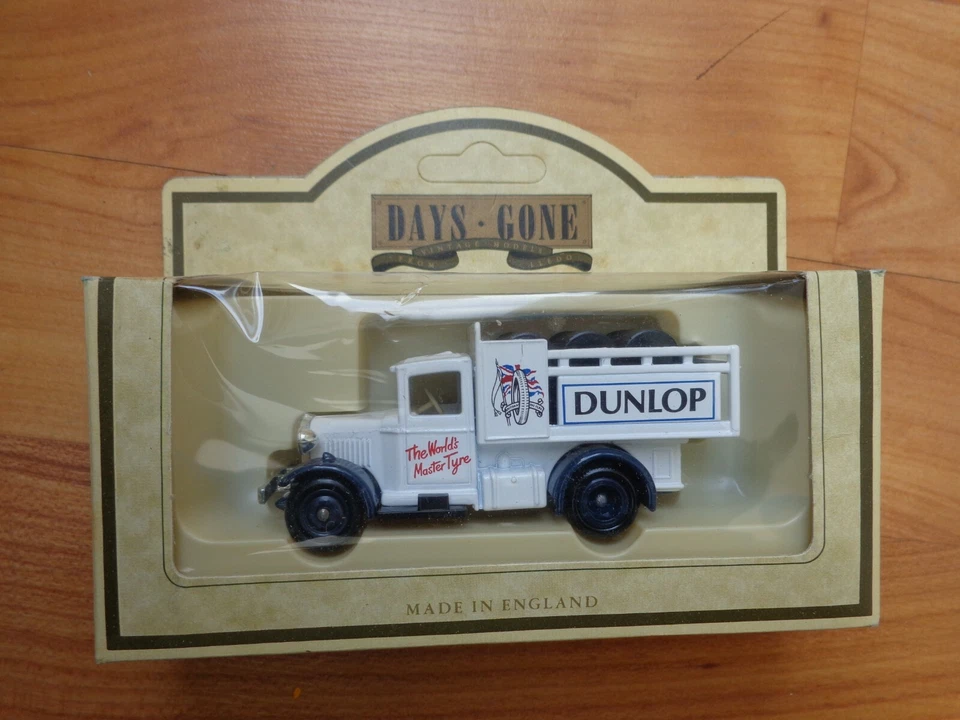 LLEDO DAYS GONE CLASSIC 'DUNLOP REIFEN' FORD MODELL A LASTWAGEN REF 20017 - Bild 1 von 1