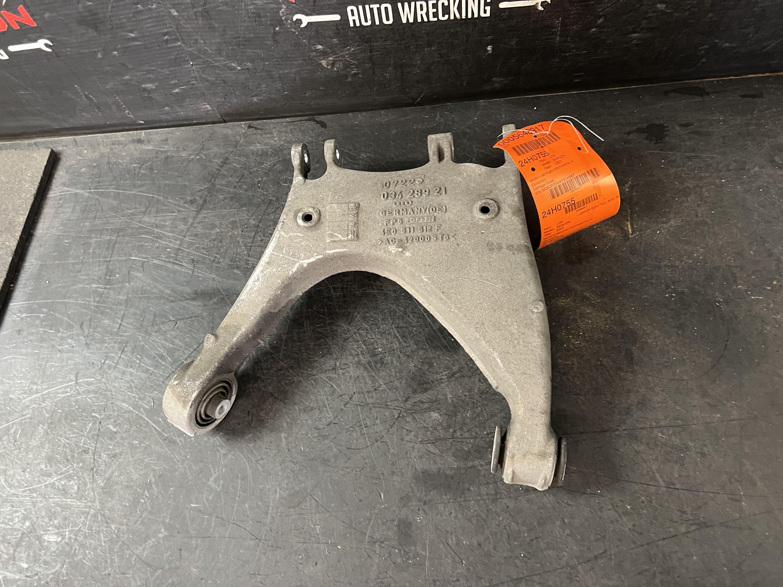 06-10 BENTLEY CONTINENTAL GT REAR PASSENGER RIGHT LOWER CONTROL ARM ID 03428921