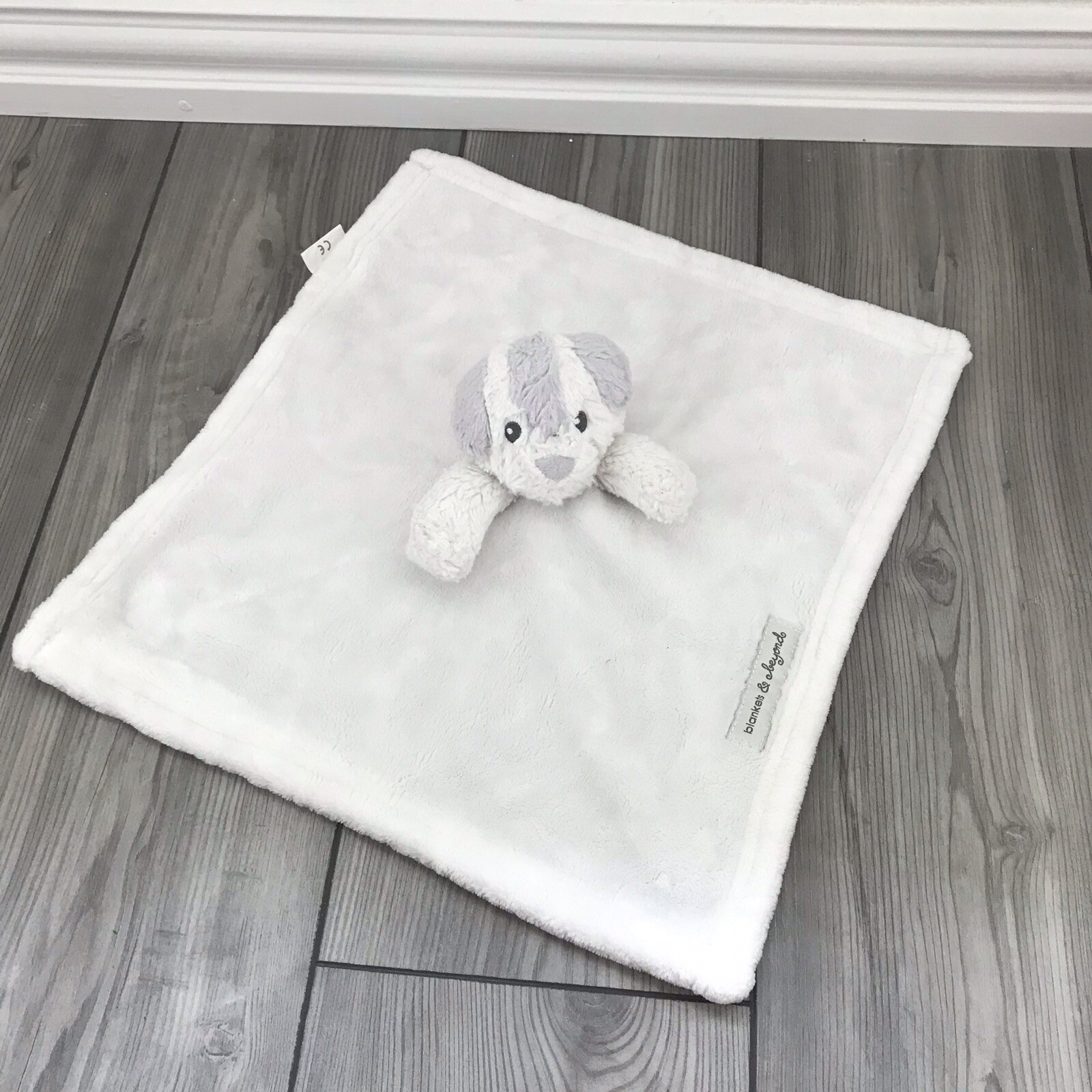 Blankets & Beyond Gray & White Fluffy Puppy Dog Security Blanket Plush