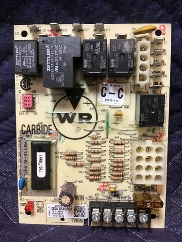 Trane D341235P01 50A55-474-03 Furnace Control Circuit Board 24 Volt 60Hz - Used